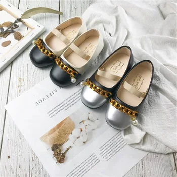 

2020 Spring Toddler Girls Shoes Infant Kids Soft Leather Flats With Metal Chain Fashion Pearls Princess Baby Party Dress Shoes