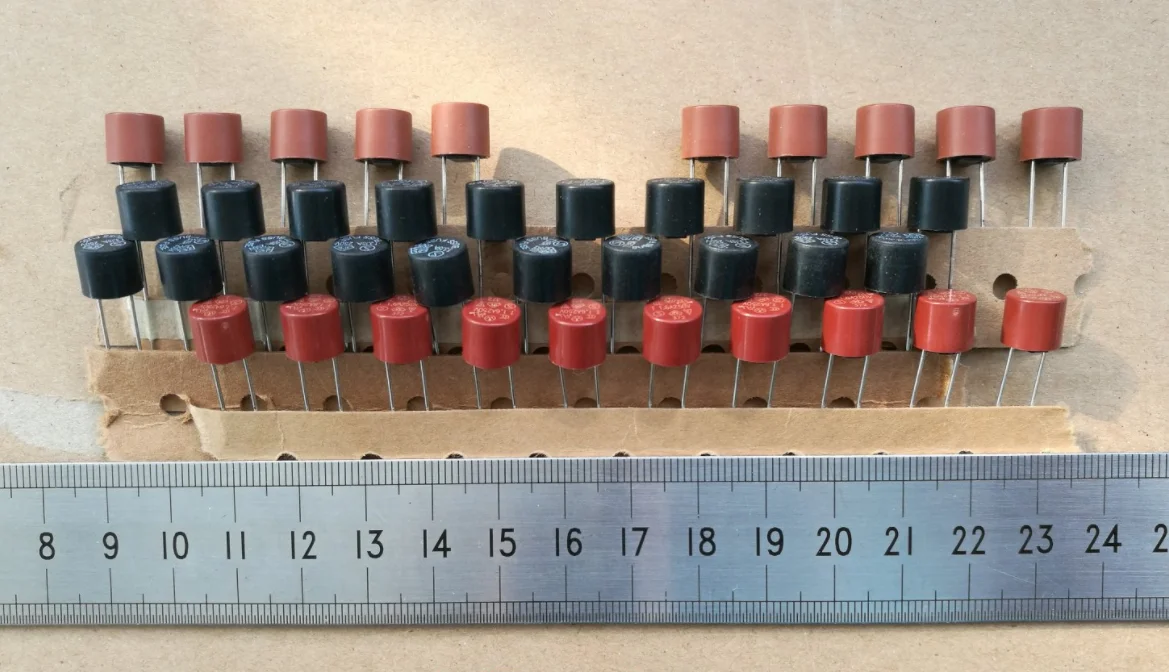 

250V T400ma T500MA T630MA T1A 1600MA T1.6A T2A T2.5A T3.15A T4A T5A T6.3A Round Radial Lead Fuses 382 Series TR5 8*8mm