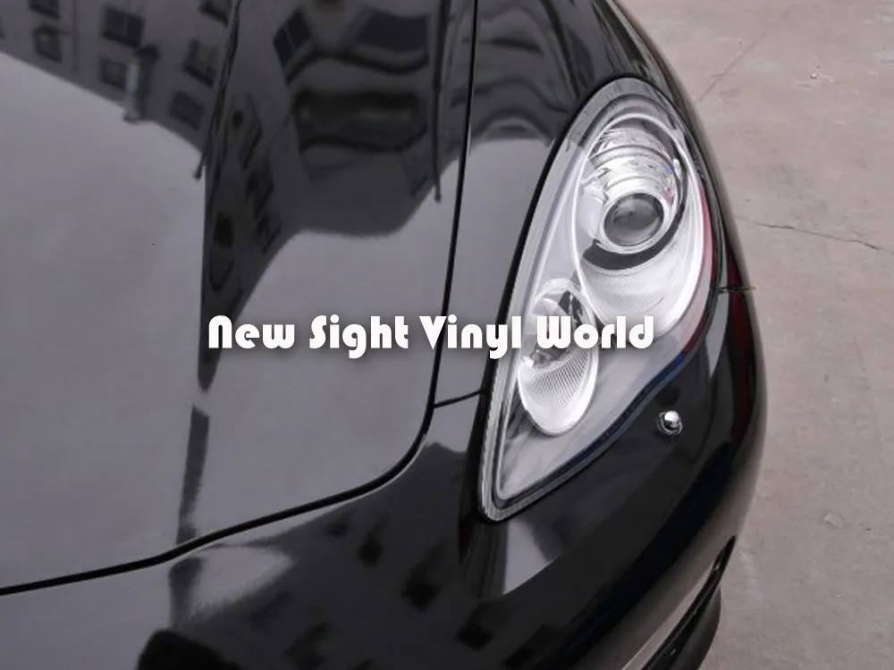 Glossy-Black-Vinyl-Wrap-06