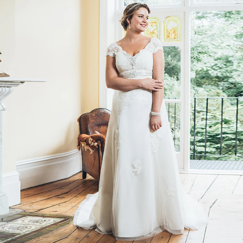 Элегантное кружевное свадебное платье с v-образным вырезом размера плюс с рукавом-крылышком, кружевное свадебное платье трапециевидной формы с поясом из бисера