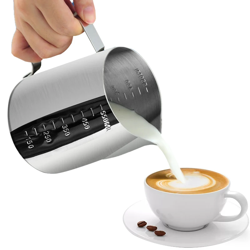 Uymaty Brocca per il latte,brocca per latte da 350 ml con bilance,penna Latte Art per preparare caffè cappuccino,macchina da caffè con latte schiumoso e 16 forme cappuccino Stencil Fare Cappuccino 