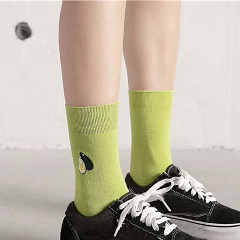 Носки унисекс с вышитыми фруктами авокадо, женские носки, зеленые хлопковые носки авокадо, носки для девочек до середины икры с авокадо, Harajuku