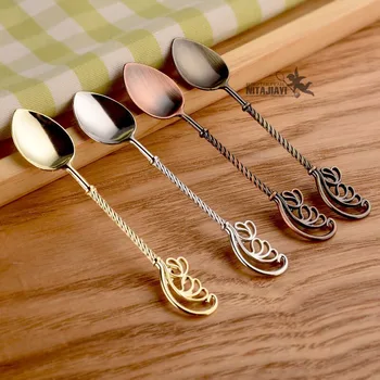 

Vintage Royal Style Coffee Spoon Teaspoon Gold Feather Metal Carved Fruit Dessert Spoons for Kitchen Dining Bar