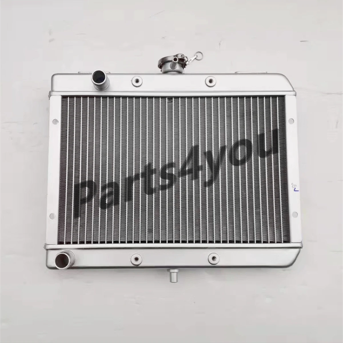 Radiator Water Tank for CFmoto  400 450 CF400ATR-2L/2S CF400AU-A/B/LF/SF 500S 520 CF500AU-6B/7A/7C 600 Touring 625 9GQA-180100