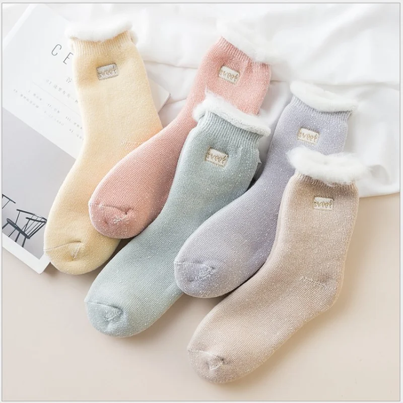 

5Pairs embroidered women warm socks winter snow medium tube thickened pink socks cotton for ladies 74