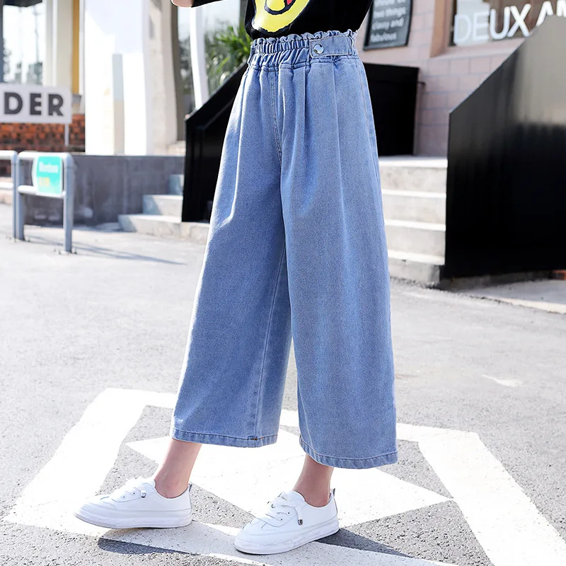 Casual Teenage Girl Jeans Short Wide 