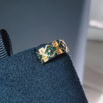 

UMGODLY 1pc Multicolor Stripes Tribal Ear Bone Cuff Women Yellow Gold Color Sliding Mana Single Clip Earring Fashion Jewelry