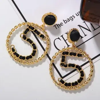 

Fashion High Quality Brand Women Earring Jewelry Simple Pearl Number 5 Big Circle Part Model Earrings Black Ribbon Weaves