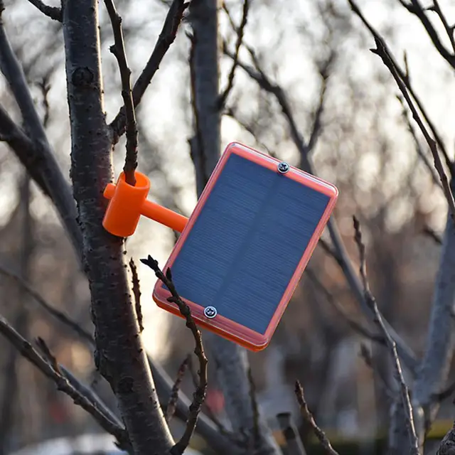 Ultrahangos Napenergia -Állati Kerti Madárcsökkentő Eszköz A Szabadban