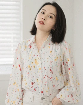 

Women Shirt 100% Silk Color Printed Loose Shirt
