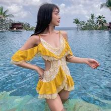 Корейский желтый кружевной Цельный купальник с оборками и коротким рукавом для женщин, сексуальный Монокини с вырезами, купальники, купальные костюмы, Maillot De Bain