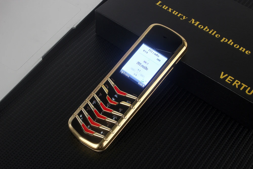 Роскошный мобильный телефон с двумя sim-картами, GSM, FM радио, MP3, мобильный телефон с русским языком