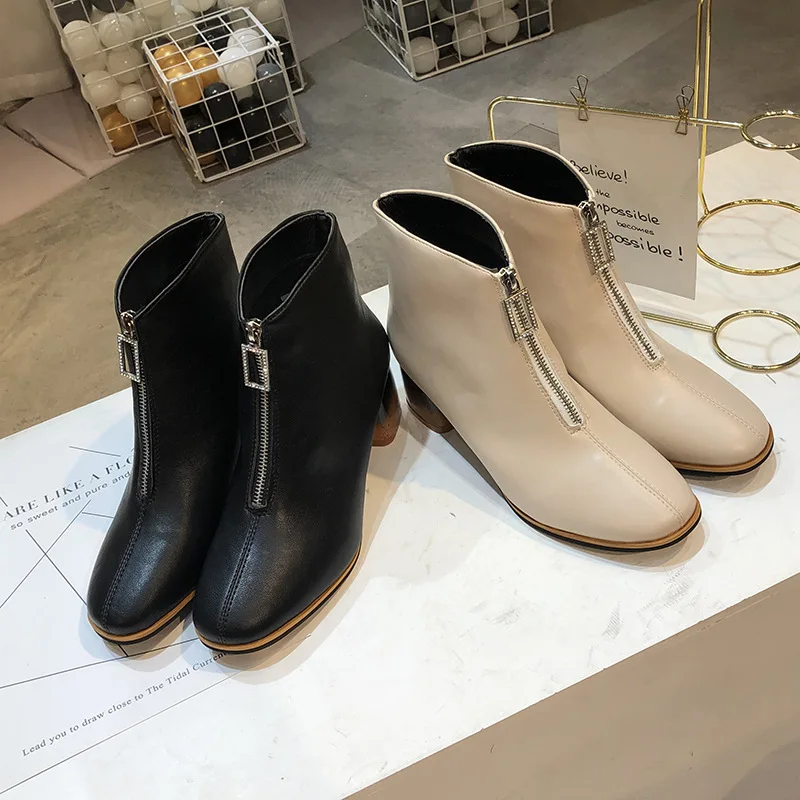 

Tube Leather Boot Women's 2019 Autumn And Winter New Style Waterproof Platform Semi-high Heeled Chunky-Heel Horse Fashion plus V