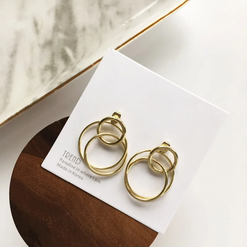 

Delicate Fashion Jewelry Metallic Circle Hoop Earrings Celebrity Simple Golden Earrings Girl Student Gift 2019 New