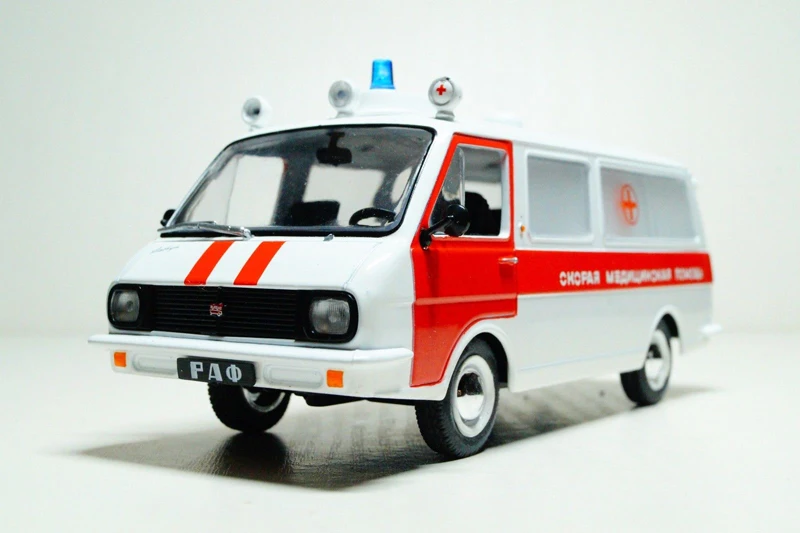 Редкий Новый специального литого металла 1/43 Российская модель скорой помощи