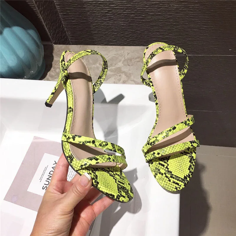 Г., летние женские пикантные неоновые сандалии на тонком высоком каблуке сандалии-гладиаторы со змеиным узором роск - Цвет: Цвет: желтый