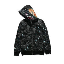 

Japanese shark cardigan zipper hooded sweater men's five bars joint camouflage stitching hip-hop jacket women's hoodie trend