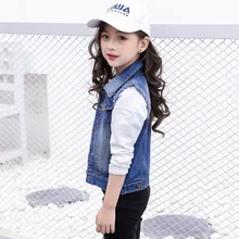 Детская одежда для девочек; коллекция года; стильный модный джинсовый жилет с потертостями; модная удобная одежда; сезон весна-осень
