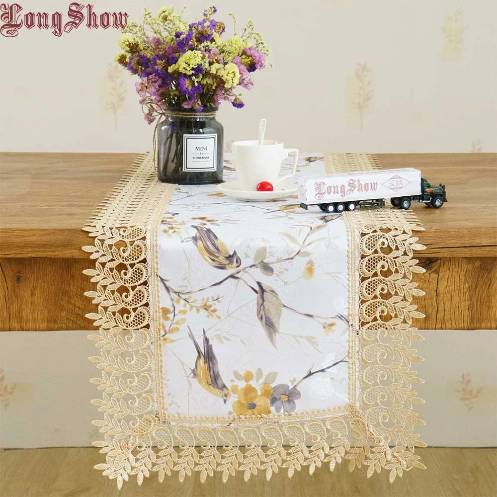 

LongShow Elegant Floral Sparrow Jacquard Table Runner With Embroidered Lace