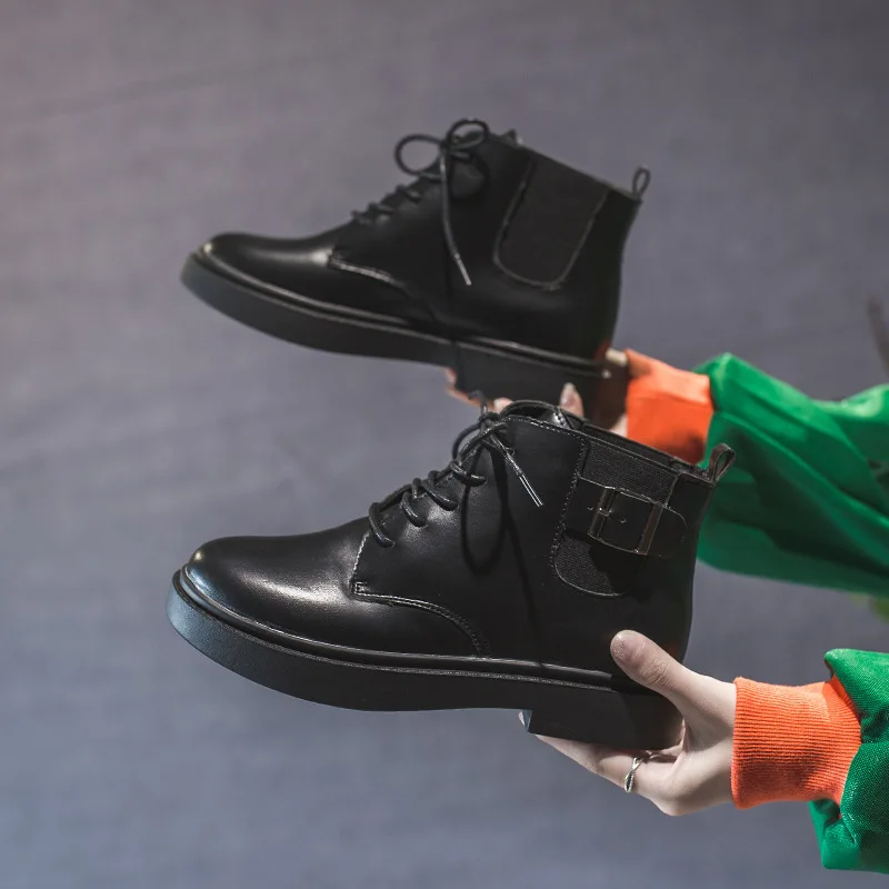 

2019 Winter New Style Black And White with Pattern Locomotive Martin Boots Women's British-Style Lace-up Patent Leather Chunky H