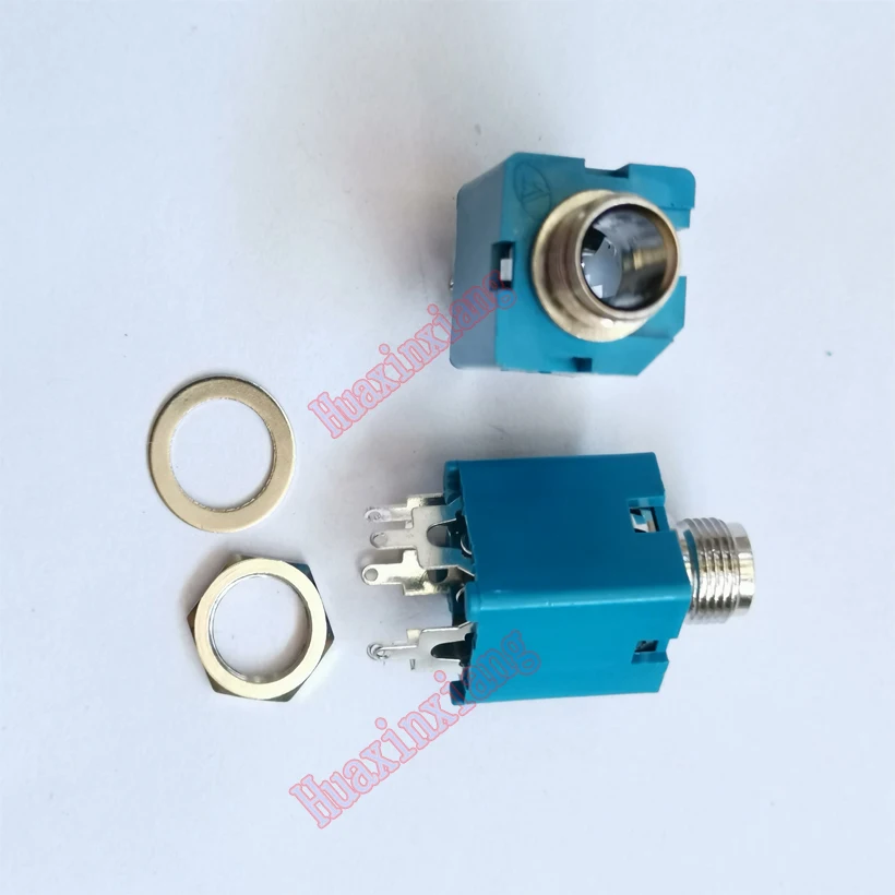 6.35MM 5PIN蓝色音频母座 1