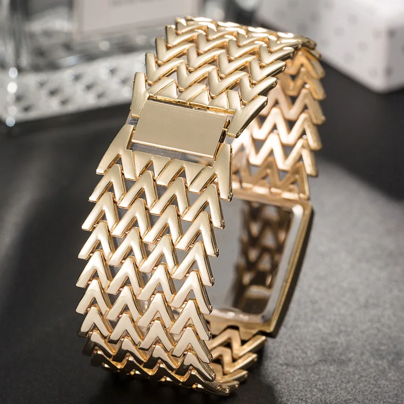 

Women's Bracelet Watch Stereo Line Broadband Decoration Watch Double Row Czech Diamond Fashionable Watch Small Batch