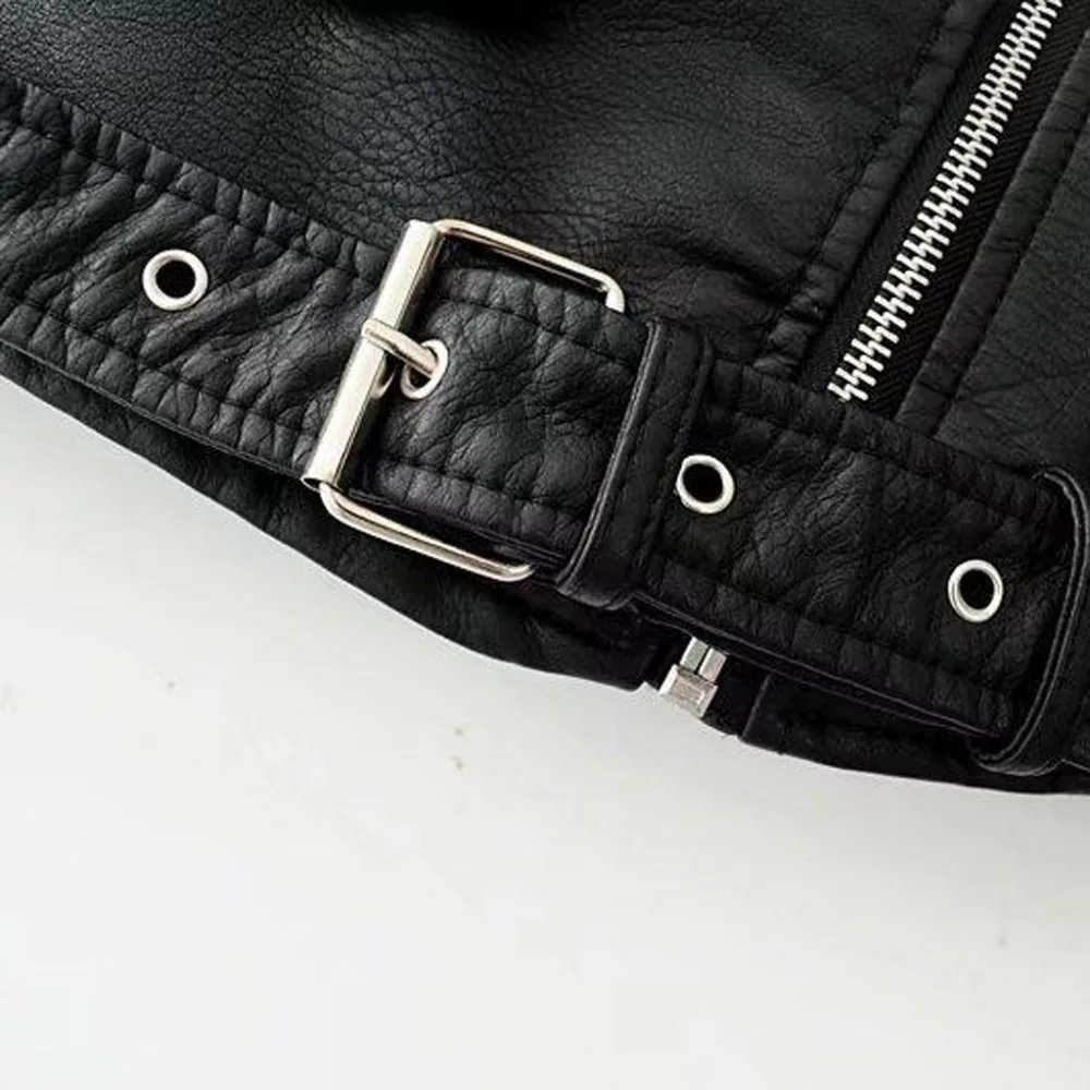 HCJ90730012_0535256982212762070