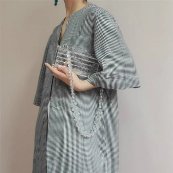 

Cool and refreshing ~ Textured acrylic transparent bag woven bead chain box clutch bag