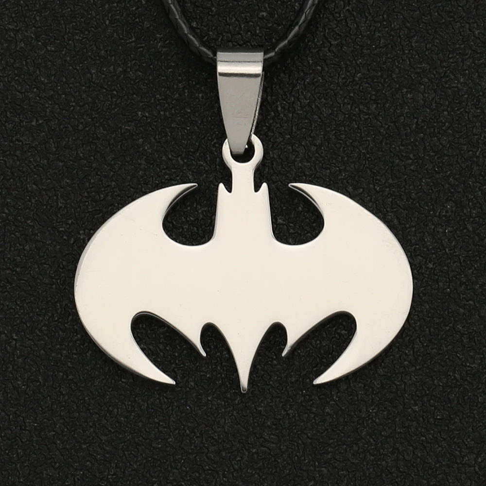 Collar de Batman con colgante de acero inoxidable de la Liga de la justicia para hombre, de Bruce, El caballero oscuro, Color plateado, joyería