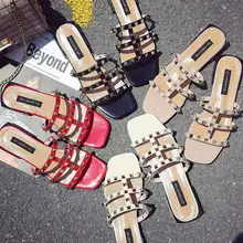 Новинка; красивые летние женские повседневные сандалии с заклепками; Туфли-лодочки; женские шлепанцы