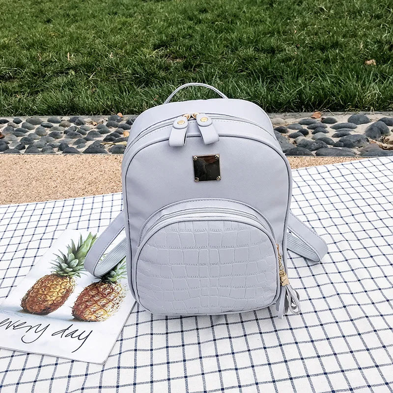 

2019 New Style Fashion Backpack Soft Leather Backpack Women's Oil Skin Crocodile Pattern College Style School Bag
