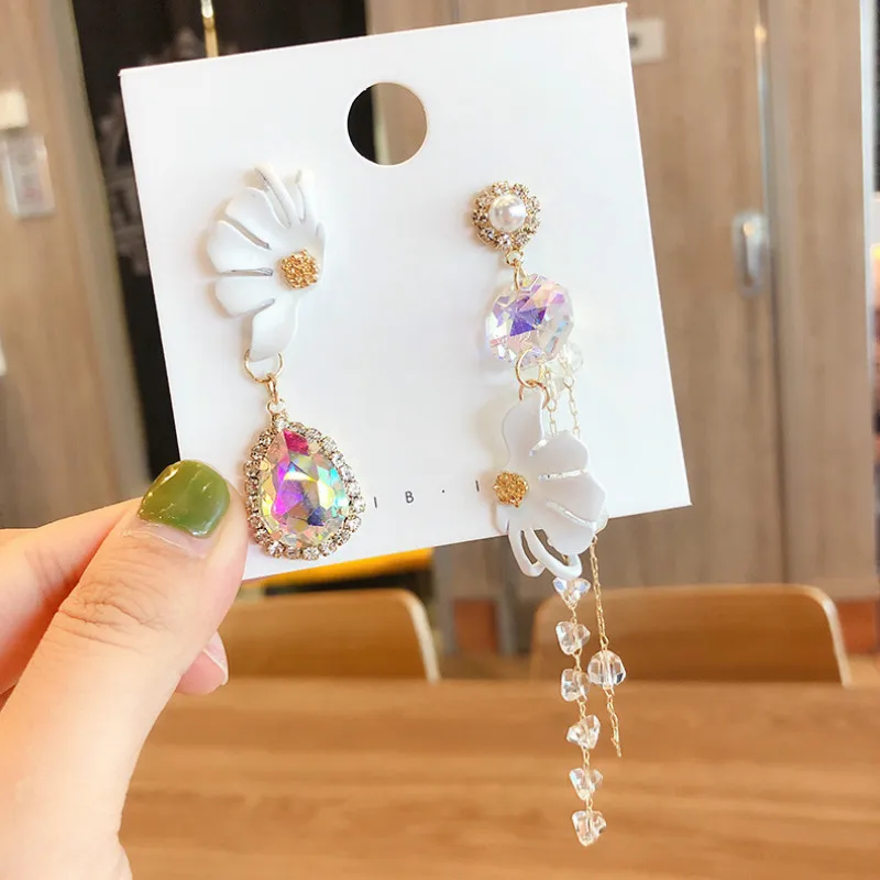 2019-New-Arrival-Crystal-Trendy-Women-Dangle-Earrings-Korean-Sweet-Pearl-Flower-Crystal-Tassel-White-Petal