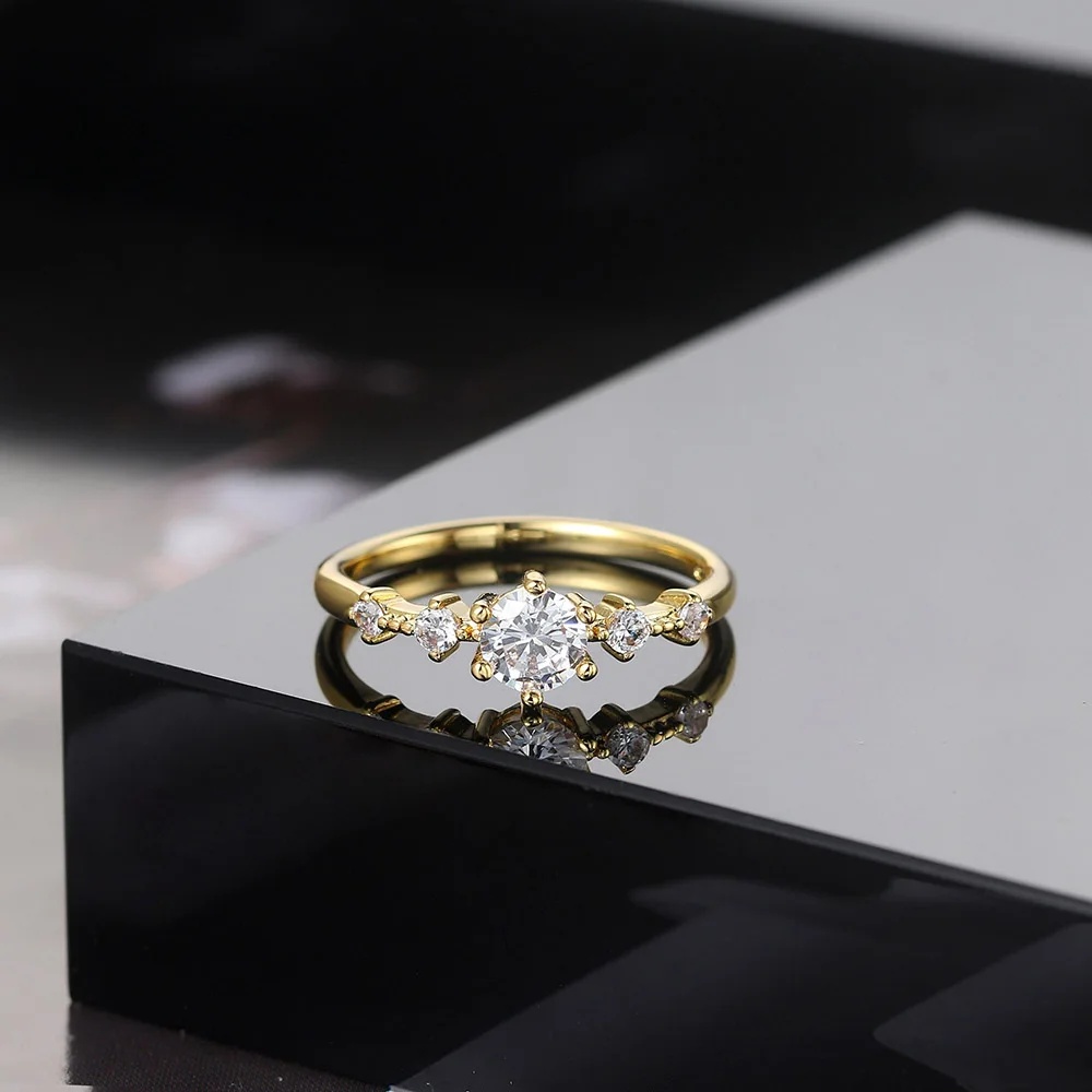 Стильные минималистичные обручальные кольца для женщин с 5 блестящими цирконами