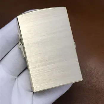 

WZH watch video 2 color7.6*4.8*1.6cm 400g 593S oil brass Brushed Lighter
