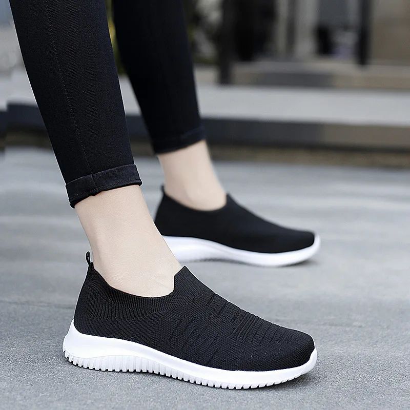 

2020 Hot Selling Athletic Shoes Fashion Casual Shoes Breathable Wear Running Shoes Fly Woven Comfortable Mesh Shoes Trend WOMEN'