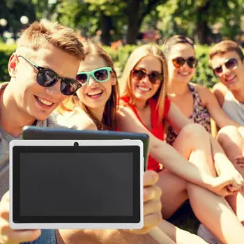 

7 Inch Wifi Tablet Computer Quad Core 512 + 4Gb Wifi Custom Android Processor Frequency Intelligent Gravity Sensor