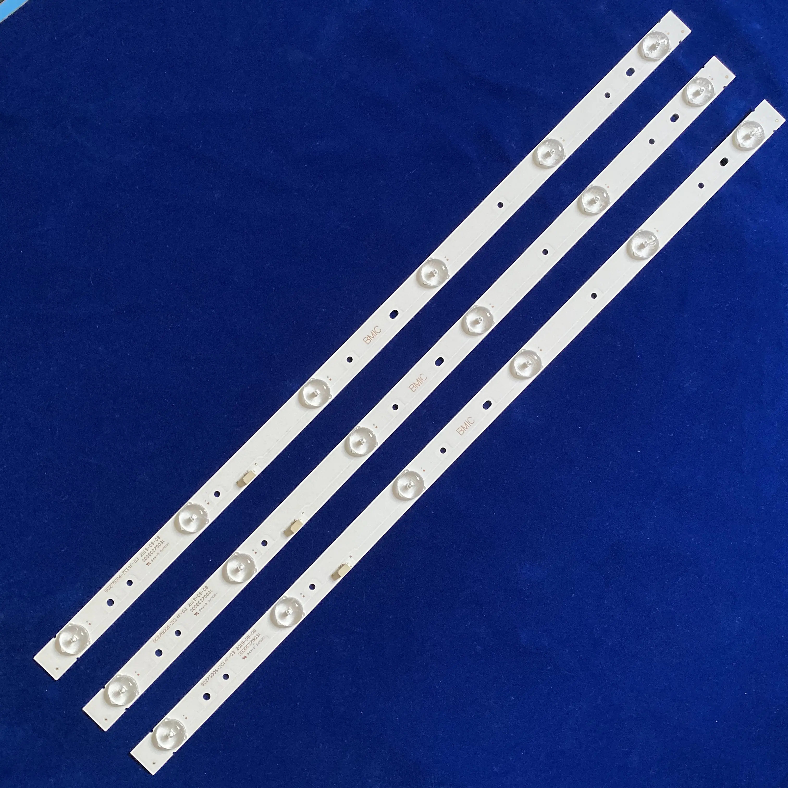 Светодиодная лента для подсветки дневного света 303GC275031 28PHF2056/T3 1 шт. = светодиодный