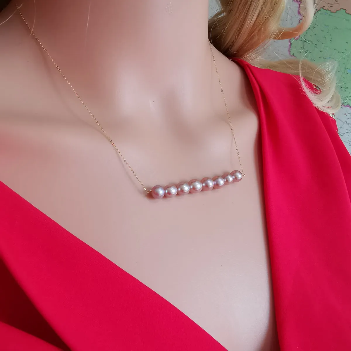 Genuine freshwater pearl necklace gold 