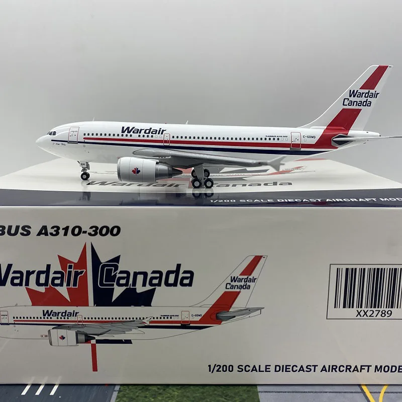 Литая модель пассажирского самолета в масштабе летательного аппарата Air Canada