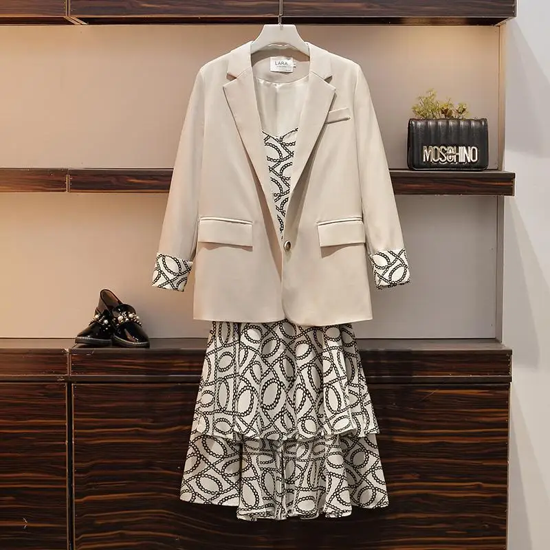 Yang Qiao Fat Sister's Autumn Dress New Large Size Women's Suit, Jacket, Suspended Dress Two Sets - Цвет: Бежевый