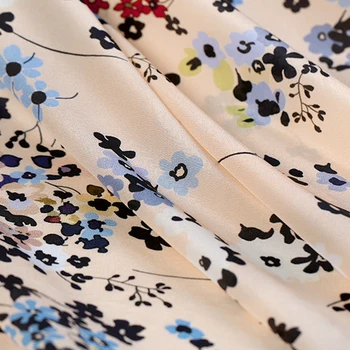 

2020 New Summer Show 100% Silk Fabric Crepe De Chine Wide 135cm 16 MM Floral Printed Fabric Simple Mulberry Shirt Dress Cloth