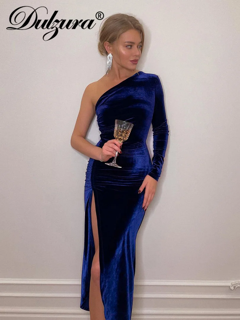 Dulzura Solid Long Sleeve One Shoulder Ruched Slit Velvet