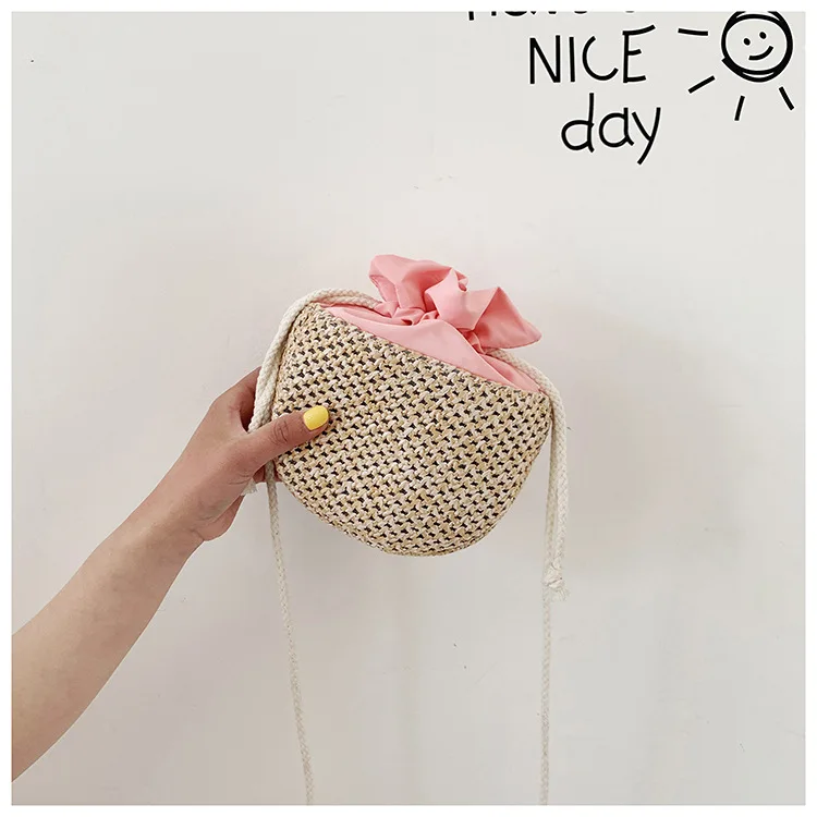 Petit sac bandoulière en osier