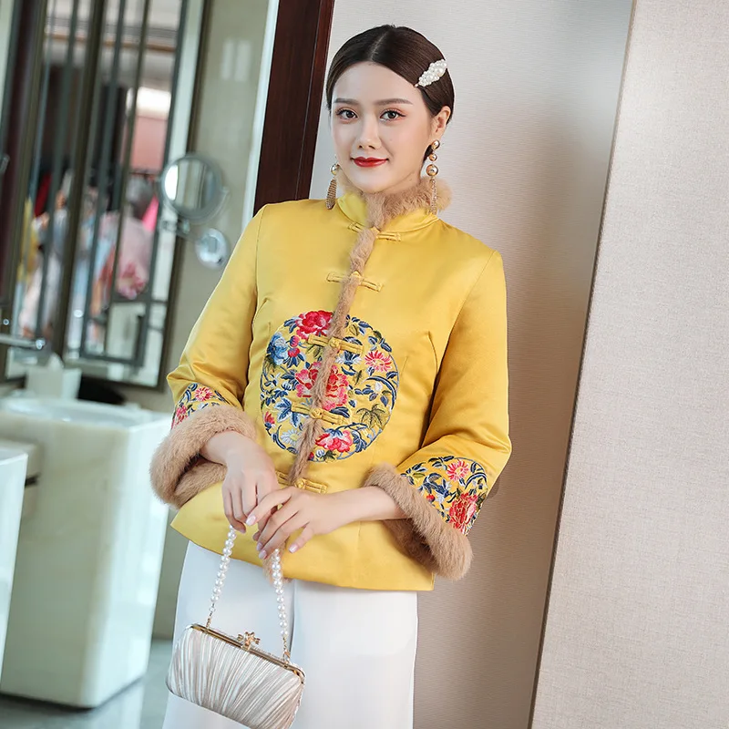 

Retro Chinese-style Blue And White Porcelain Flower Embroidered Middle-aged Cotton-padded Clothes Women's Mom Winter Rabbit Fur