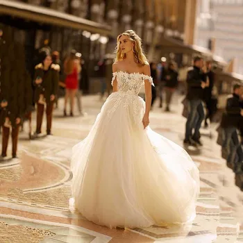 

Sexy Sweetheart Lace Appliques A-Line Tulle Bridal Gown Wedding Dresses Custom Made Formal Princess Bride Dress Princess