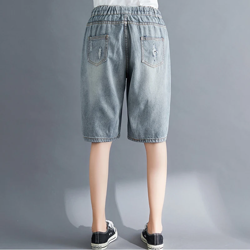 Свободные женские джинсовые шорты до колена лето 2020 модные повседневные