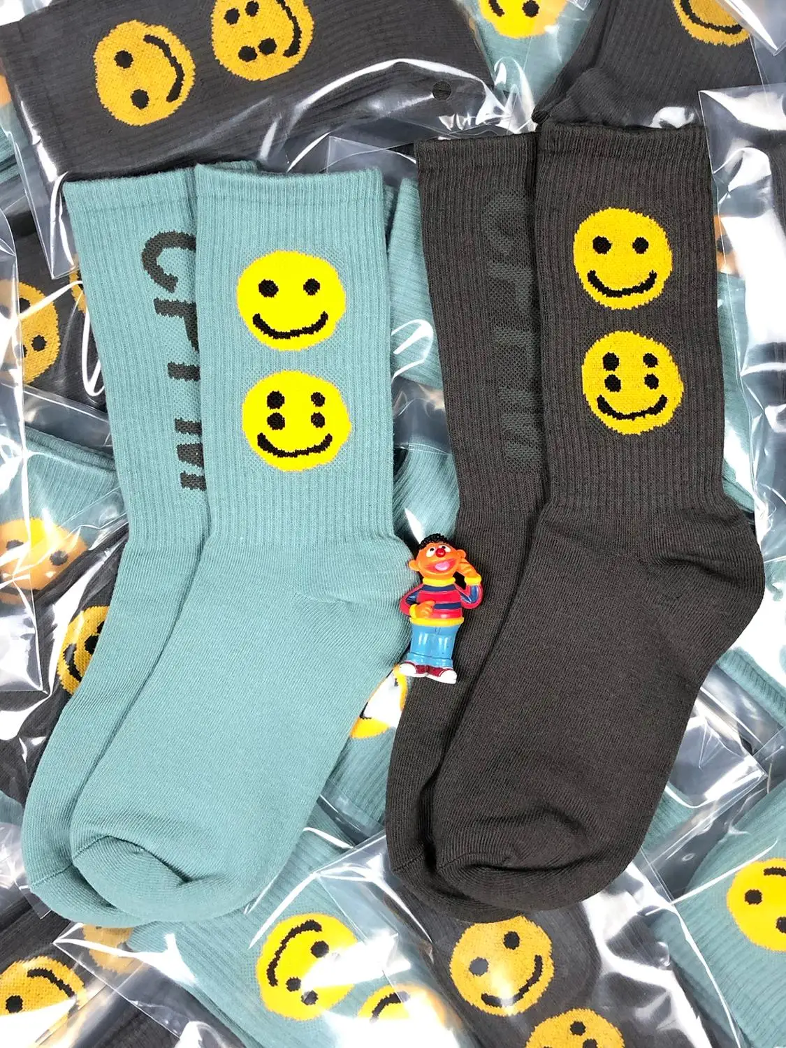 2022 New Adult Crew Cotton Top Letter Socks Summer Double Two Flat Smile Smiling Face Faces Kanye CPFM Casual Street Fashion Sox