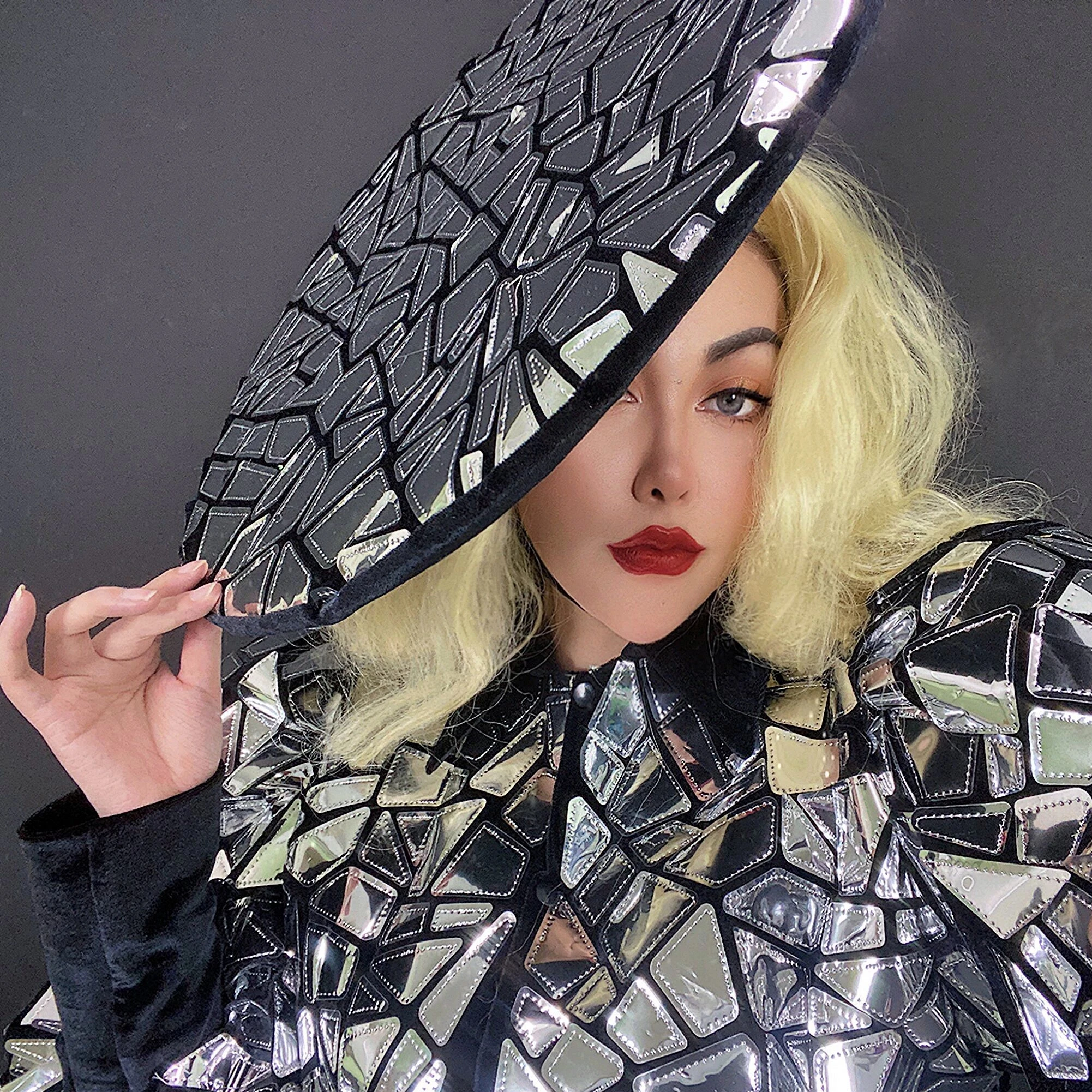 

Silver Mirror Jacket Short Cap Birthday Celebrate Bar Outfit Set Women Dancer Show Stage Club Stage Wear