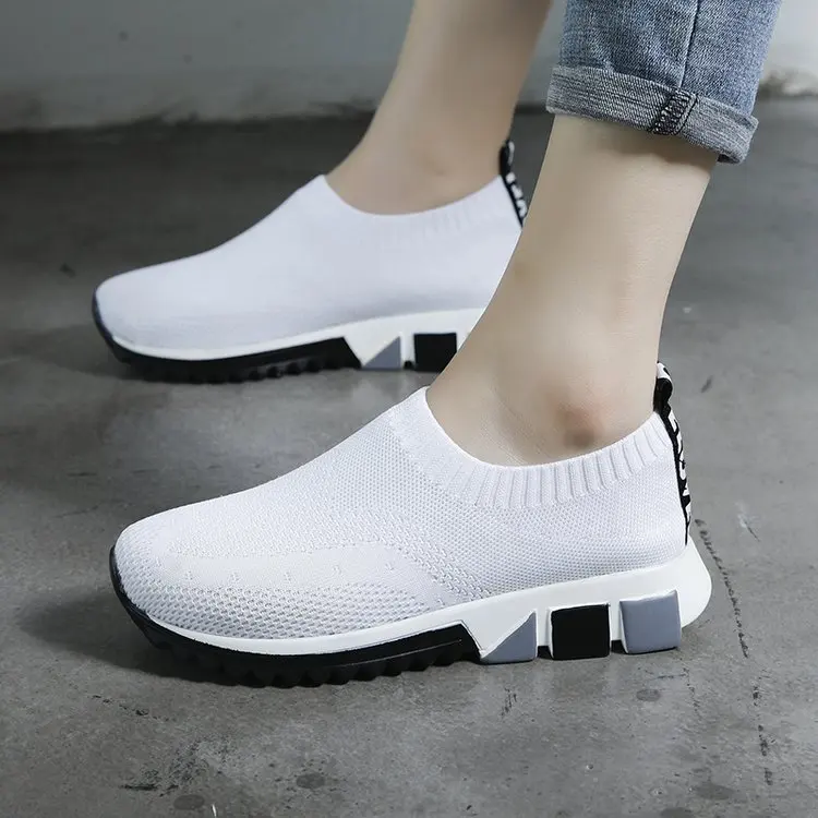 

Elasticity wa zi xie Female Spring Summer Flat Slip-on Sports Footwear Fly Netting Surface Breathable Students Running Shoes