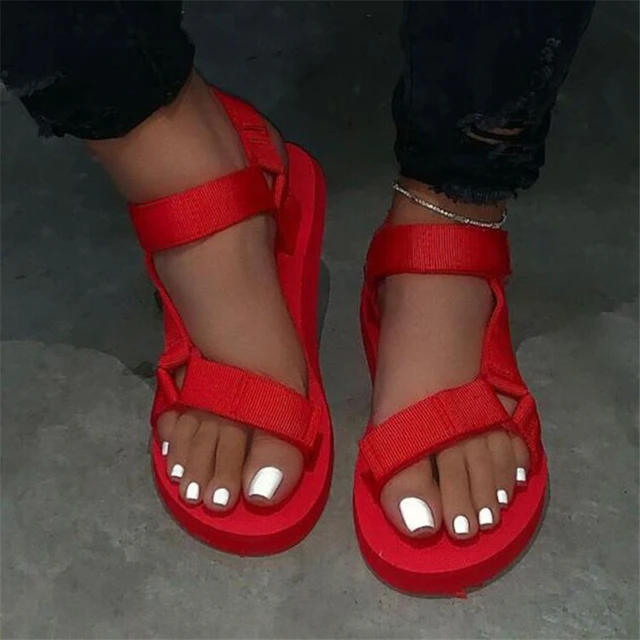 Ladies Outdoor Beach Slippers 2022 New Women Spring/Summer New Soft-Slip Non-Slip Sandals Foam Sole Durable Sandals 4
